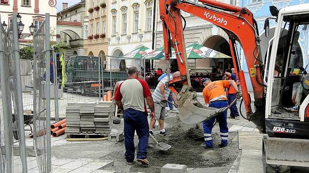 Oprava energetických sloupků potrvá do půlky července.