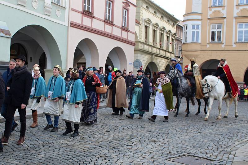 V Novém Jičíně zahájili slavnostně Tříkrálovou sbírku 6. ledna 2023.