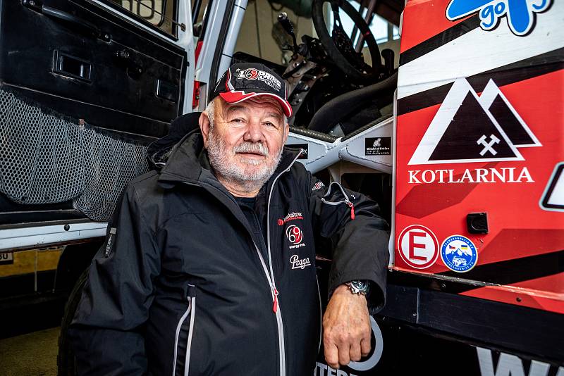 Karel Loprais, český automobilový závodník a šestinásobný vítěz automobilových závodů Rallye Dakar, 18. prosince ve Frenštátě pod Radhoštěm. Na snímku Karel Loprais.