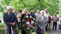 Oběti II. světové války a její ukončení si připomněli v úterý 5. května v podvečer v Příboře u památníku Rudoarmějců v parku na nábřeží Rudoarmějců.