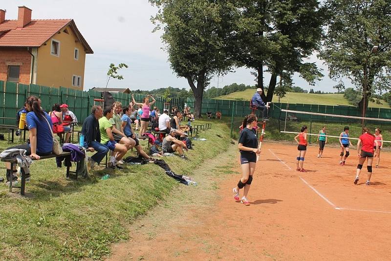 Volejbalový turnaj v Hodslavicích měl v sobotu 5. července a v neděli již 41. ročník.