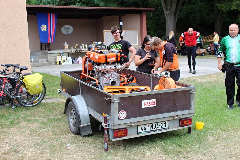 Oblíbená hasičská soutěž Terénní vlna se uskutečnila v pátek 5. července v Lukavci, místní části Fulneku, už potřiatřicáté.