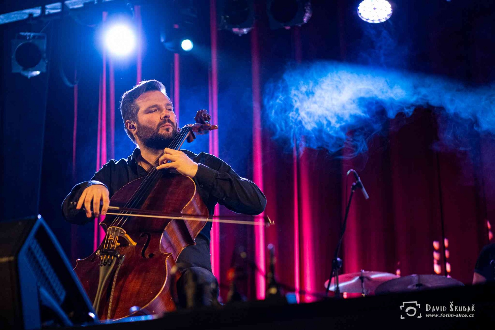 OBRAZEM: Mladí violoncellisté předvedli ve Frenštátě pod Radhoštěm světovou  show - Novojičínský deník