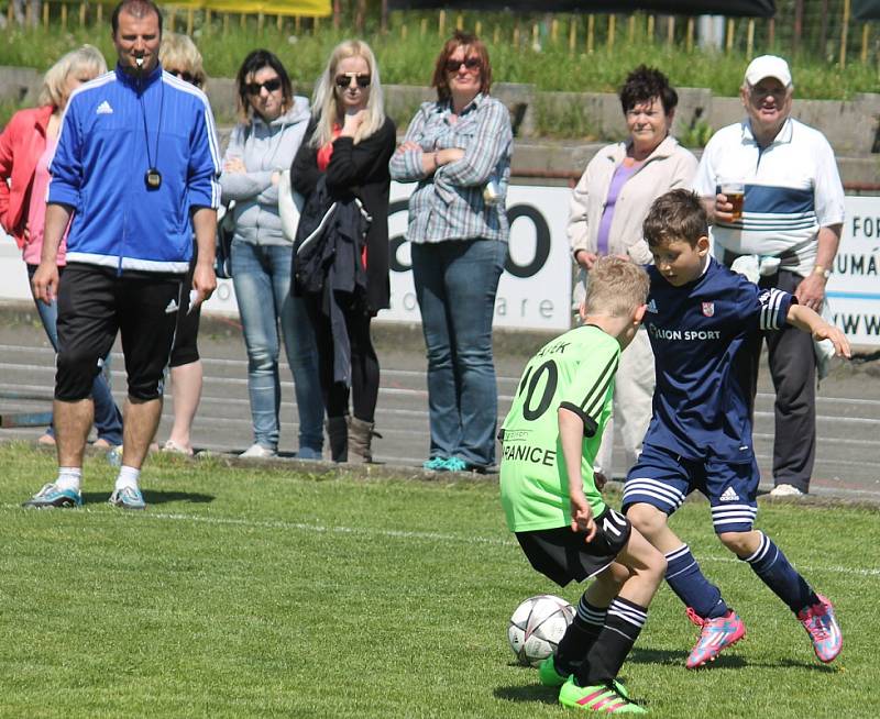 Jedenáctý ročník mládežnických turnajů o putovní pohár starosty města, které o víkendu hostil novojičínský stadion, se pořadatelům vydařil.