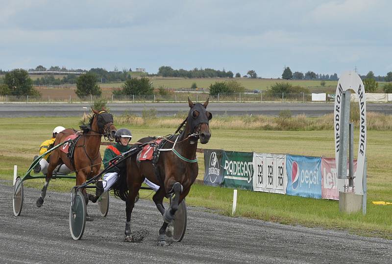 Pořadatelé připravili v sobotu 17. září celkem osm závodů.