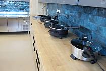 Kopřivnickému výrobci pečicích mís Remoska klesly loni tržby a prohloubil ztrátu.