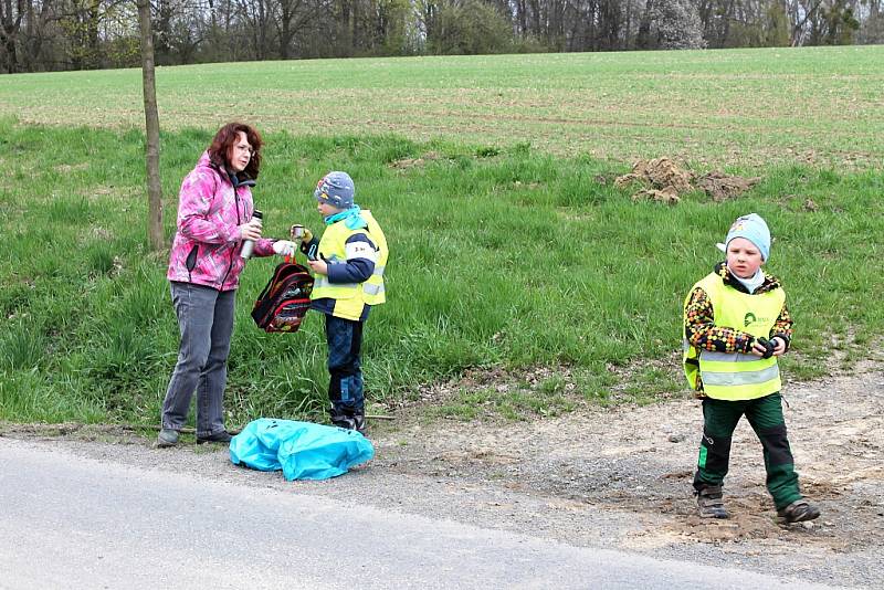 V šesti obcích a třech městech na Novojičínsku byla o víkendu k vidění iniciativa spojená s celostátní akcí Ukliďme Česko. 