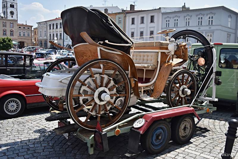 Beskydská rallye v Příboru.