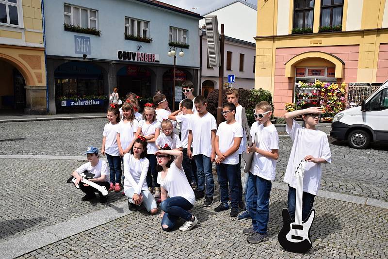 Stovky vystupujících, stovky návštěvníků - tak vypadal letošní Den města a sociálních služeb ve Frenštátě pod Radhoštěm.