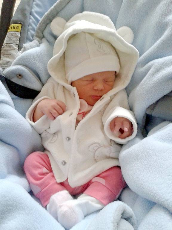 EMMA ABRAHÁMOVÁ, Nový Jičín, nar. 21. 9. 2014, 49 cm, 2,97 kg. Nemocnice Nový Jičín. 