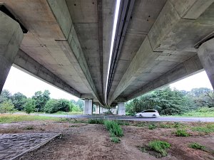 V pátek 5. dubna dojde k zahájení celkové rekonstrukce mostu dálnice D1 na hranici obcí Velké Albrechtice a Bravantice.