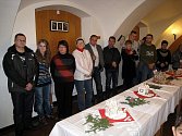 Výstavy perníkových chaloupek ve Fulneku se zúčastnila také početná výprava z terapeutického centra v polském Rybniku.