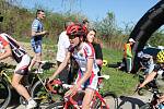 Cíl třetí, takzvaní „Královské“ etapy cyklistického závodu Gracia – Orlová 2012 byl v sobotu 28. dubna na kopci pod mysliveckou chatou v Lichnově. Nejlépe si s náročnou tratí poradila Trixi Worrack.