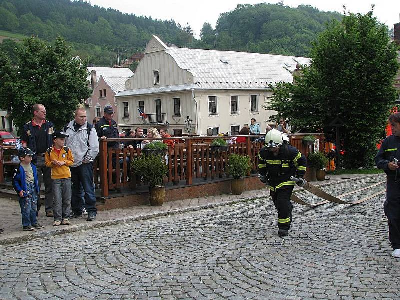 Štramberk patřil v sobotu 29. května hasičům. Na jeho náměstí a dominantě Trúbě se totiž konal další ročník závodu hasičského víceboje TFA Štramberská Trúba.