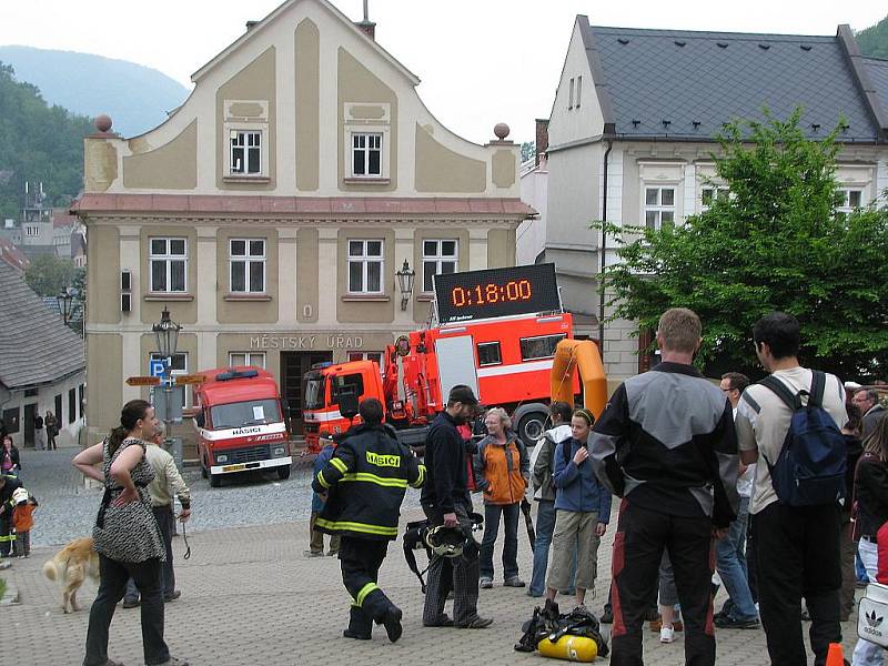 Štramberk patřil v sobotu 29. května hasičům. Na jeho náměstí a dominantě Trúbě se totiž konal další ročník závodu hasičského víceboje TFA Štramberská Trúba.