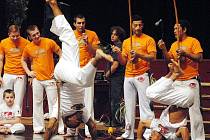 Rychle se šířící bojové umění capoeira se již natrvalo usadilo také v České republice. Po Liberci, Mladé Boleslavi, Brně, Opavě a Olomouci má svou základnu také v Novém Jičíně.