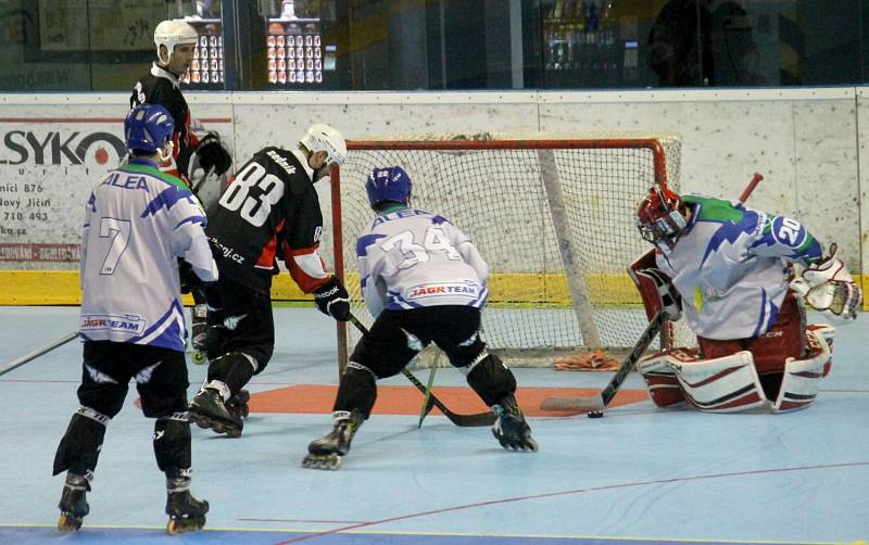 Stilmat extraliga, 4. kolo: IHC NOVÝ JIČÍN – IHC ROLLER STORM PRAHA 9:6 (2:1, 4:0, 1:3, 2:2).