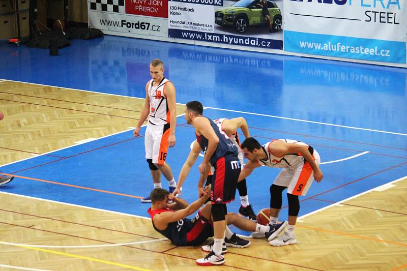 Vzdorovali, ale prohráli. Novojičínští basketbalisté nestačili na Brno a v poháru končí.