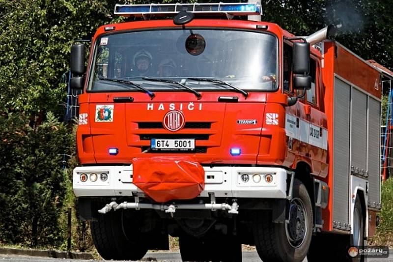 Tři jednotky hasičů se ve čtvrtek zapojily do taktického cvičení v Domově pro seniory Oasa v Petřvaldíku.