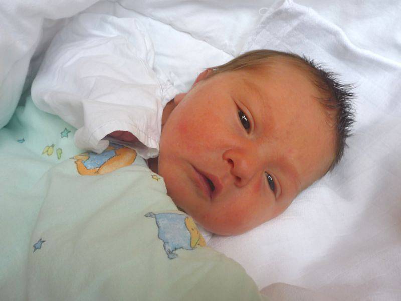 SAMUEL BRUS, Štramberk, nar. 9. 7. 2016, 48 cm, 3,24 kg. Nemocnice Nový Jičín.