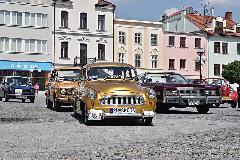 Beskydská rallye v Příboru.