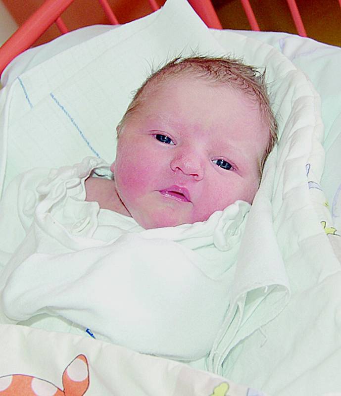 AMÁLKA VÁLKOVÁ, Ostrava-Poruba, nar. 31. 3. 2014, 47 cm, 2,94 kg. Městská  nemocnice Ostrava. 