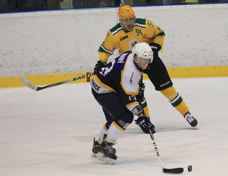 4. zápas čtvrtfinále play-off:  HC KOPŘIVNICE – VHK ROBE VSETÍN 3:8 (0:1, 2:2, 1:5)