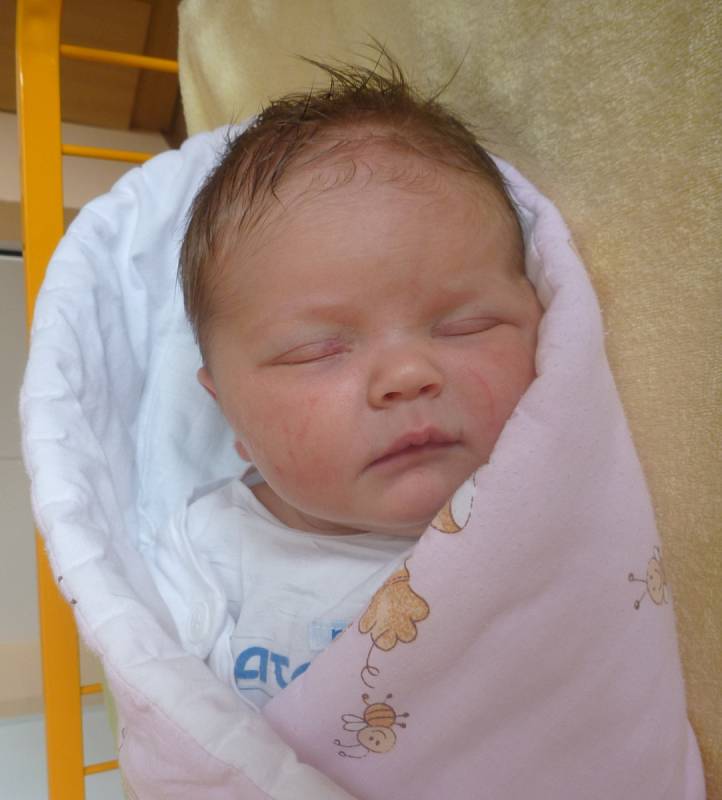 GABRIELA ČÍPOVÁ, Kopřivnice, nar. 13. 6. 2017, 54 cm, 4,51 kg. Nemocnice Nový Jičín. 