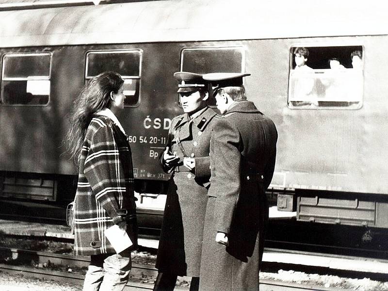 V pondělí 26. února 1990 bylo na vlakovém nádraží ve Frenštátě pod Radhoštěm už od rána nebývale rušno. Pobyt sovětských vojáků. Odjížděli domů.