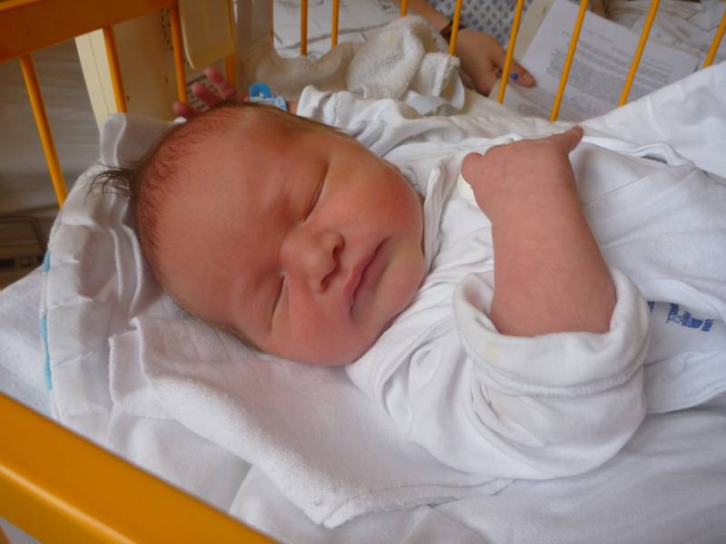 SEBASTIÁN FRANCŮ, Kopřivnice, nar. 15. 5. 2016, 51 cm, 3,26 kg. Nemocnice Nový Jičín.