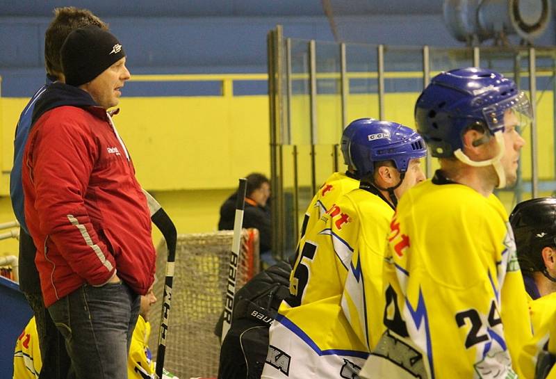 Snímky z utkání HC Studénka – HK Krnov 2:4 (1:3, 0:0, 1:1).