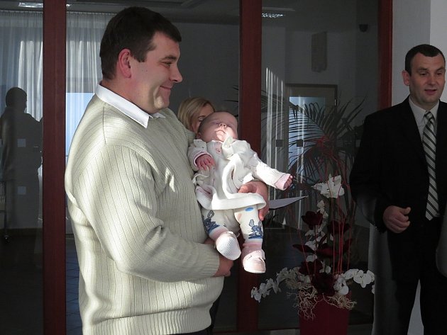 Vítáme Janu Blažkovou z Jeseníku nad Odrou, která se rodiči zúčastnila slavnostního aktu 2. prosince 2012.