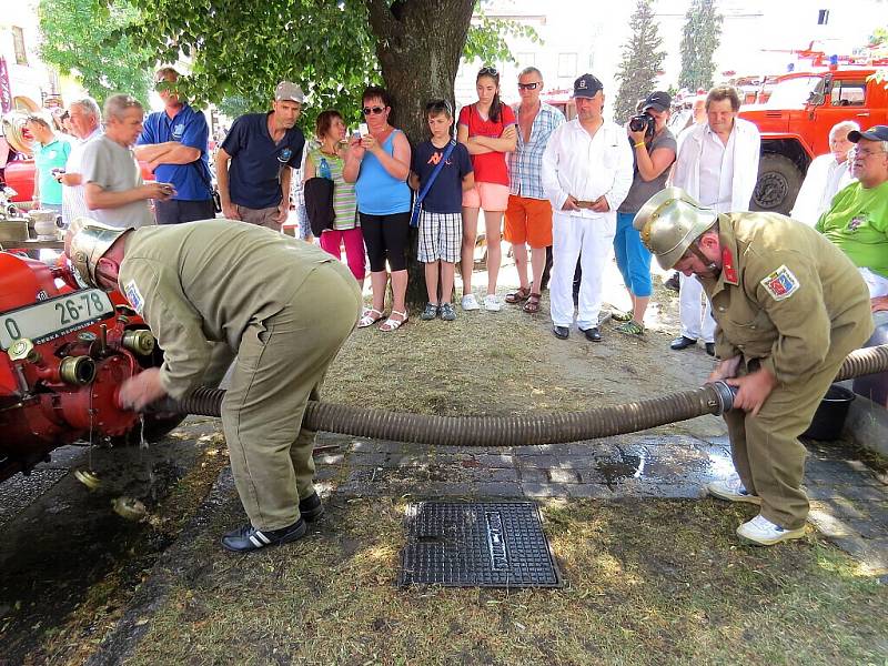 Oderští hasiči oslavili své 150. výročí ukázkou techniky. 