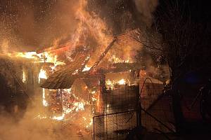 Zásah hasičů u požáru stodoly na Novojičínsku.