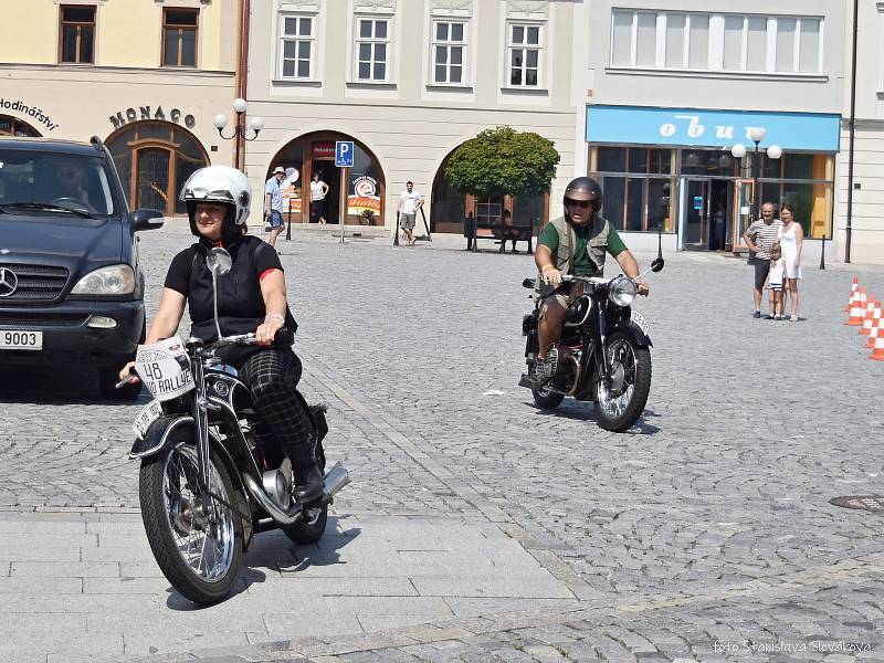 Beskydská rallye v Příboru.