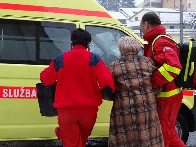 Při pondělním požáru domova s pečovatelskou službou v Příboru na Novojičínsku zemřeli dva důchodci.