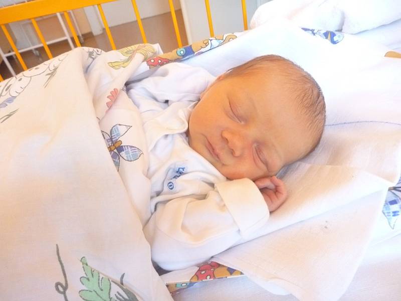 NIKOLA PEŇOVÁ, Frenštát pod Radhoštěm, nar. 20. 9. 2014, 46 cm, 2,90 kg. Nemocnice Nový Jičín.