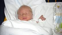 VOJTĚCH ŠTENCEL, Suchdol nad Odrou, nar. 24. 3. 2014, 49 cm, 3,30 kg. Nemocnice Nový Jičín. 