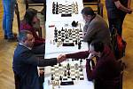 Sobotní novoroční turnaj v rapid šachu v Bílovci si nenechalo ujít 142 hráčů různých věkových skupin.