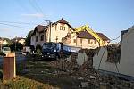 Další dům v Jeseníku nad Odrou, poničený povodní, nadobro zmizel.