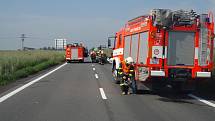 Dvě osobní vozidla se střetla v úterý 8. června před devátou hodinou dopolední na silnici I/58 mezi Petřvaldem a Starou Vsí nad Ondřejnicí.