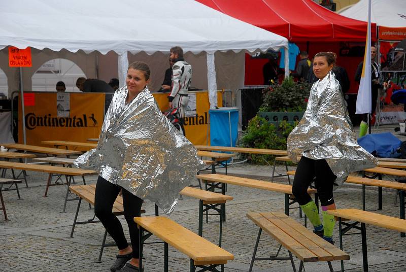 Cíl 8. ročníku extrémního závodu Beskydská sedmička byl opět ve Frenštátu pod Radhoštěm.