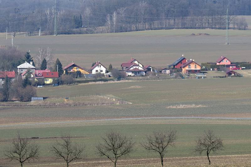 Bernartice nad Odrou byly za 2. světové války starousedlickou obcí, kde žili až na výjimky česky hovořící obyvatelé.