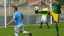 Utkání předních týmů krajského přeboru fotbalistů FK Mutěnice (zelené dresy) - FC Boskovice skončilo nerozhodně 2:2.