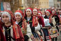 Podzimní hody jsou v Kyjově nejdůležitější folklórní akcí roku. Krojovaný průvod prochází městem mezi domy stárků a radnicí, kde je vítá krojovaný starosta František Lukl. 