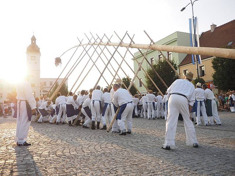 V Kyjově vrcholí přípravy na nejstarší folklorní festival Slovácký rok. Uskuteční se v půlce srpna. Pořadatelé očekávají 30 tisíc návštěvníků. Foto: Archív Slovácký rok