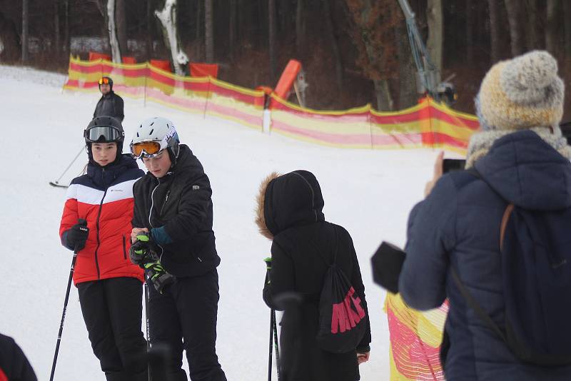 První lyžařská sobota roku 2022 ve Skiparku Filipov.