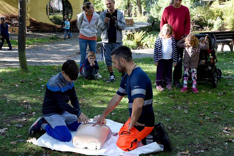 První říjnový víkend patřil v Zoo Hoodnín oslavám Dne zvířat. Pořadatelé připojili i stanoviště související se Dnem zdraví.