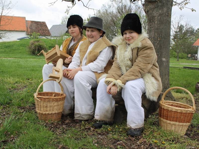 Strážnický skanzen začal sezonu roku 2014 pořadem Fašanky, fašanky, Velká noc ide.