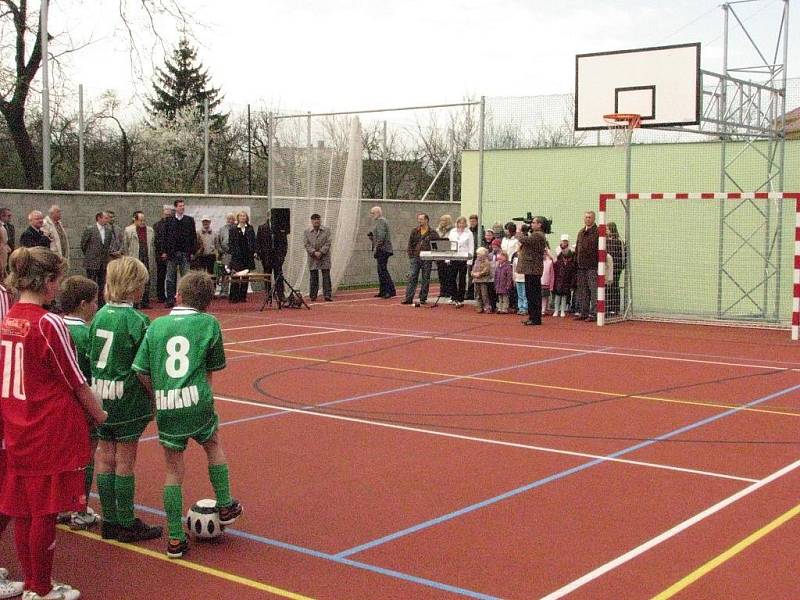 V Moravském Písku otevřeli nové hřiště